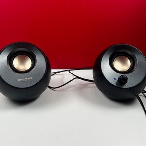 Desktop speakers
